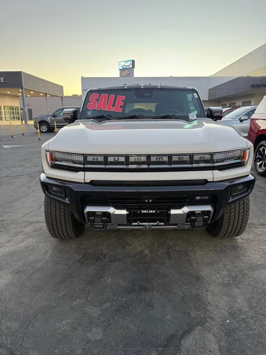 2026 GMC Hummer EV - Image 2 of 5