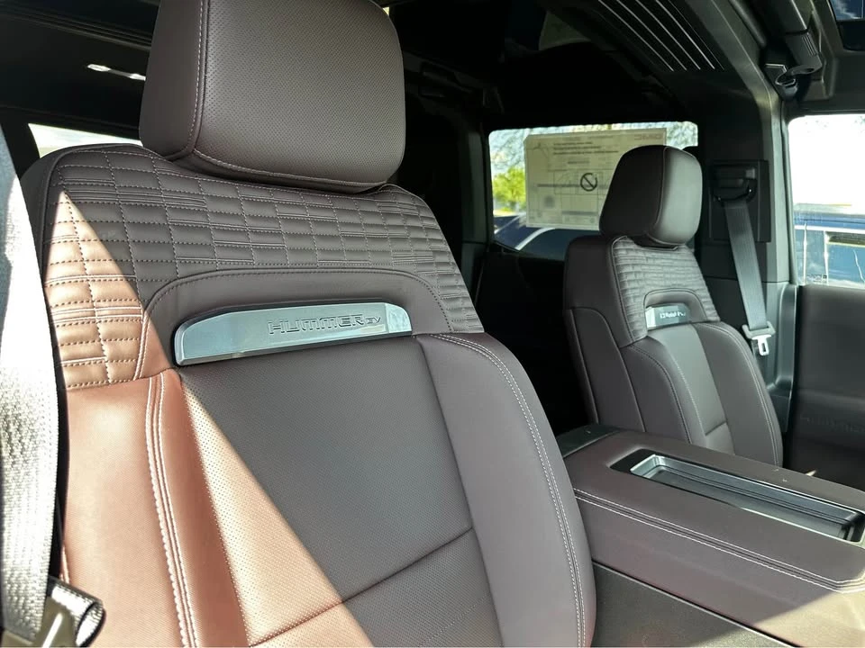 2026 GMC Hummer EV - Image 3 of 11