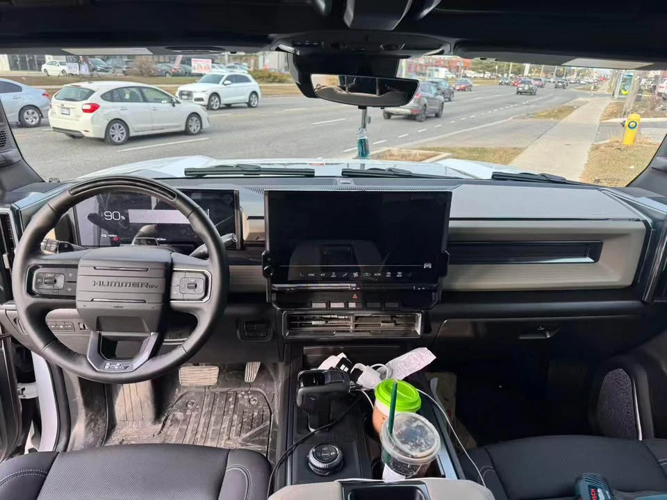 2026 GMC Hummer EV - Image 9 of 12