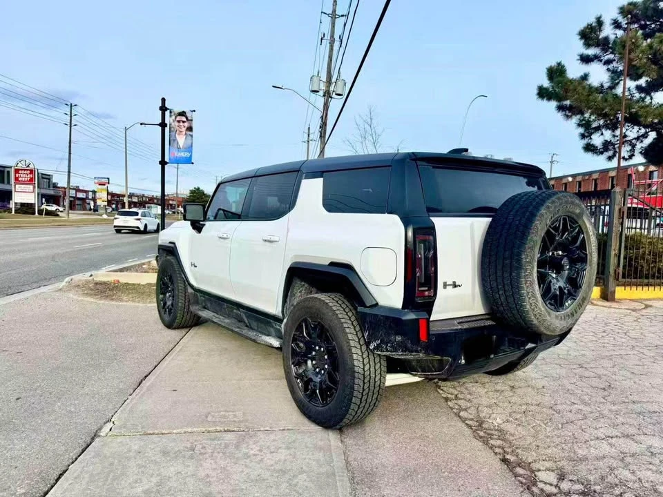 2026 GMC Hummer EV - Image 4 of 12