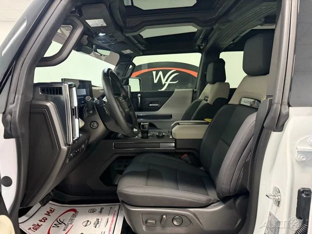 2026 GMC Hummer EV - Image 8 of 12