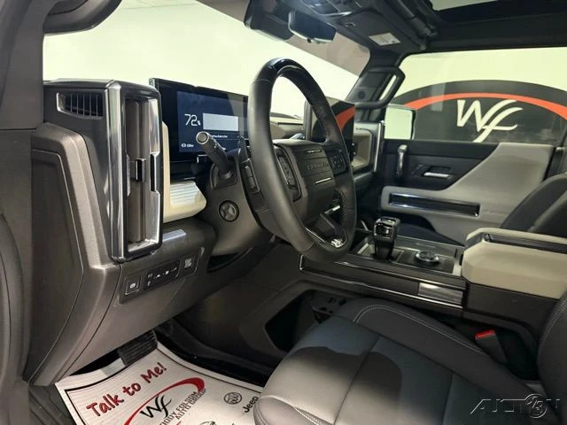 2026 GMC Hummer EV - Image 11 of 12