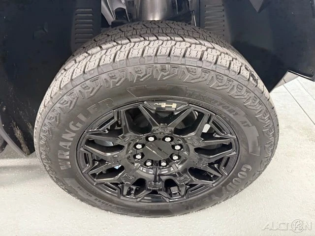 2026 GMC Hummer EV - Image 4 of 12