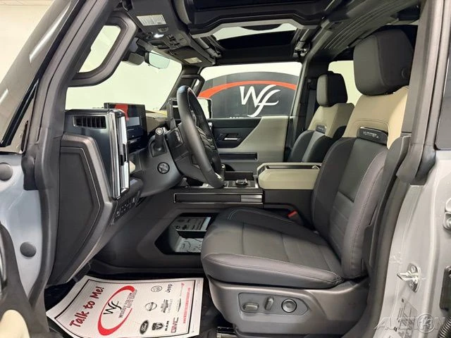 2026 GMC Hummer EV - Image 9 of 20