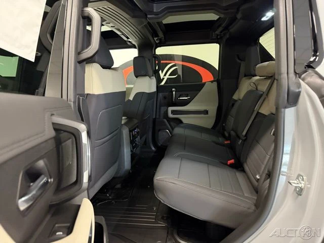 2026 GMC Hummer EV - Image 15 of 20