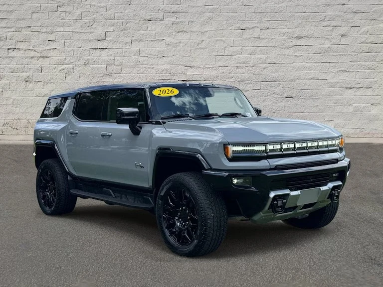 2026 GMC Hummer EV - Image 8 of 11