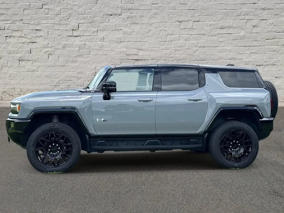 2026 GMC Hummer EV - Image 11 of 11