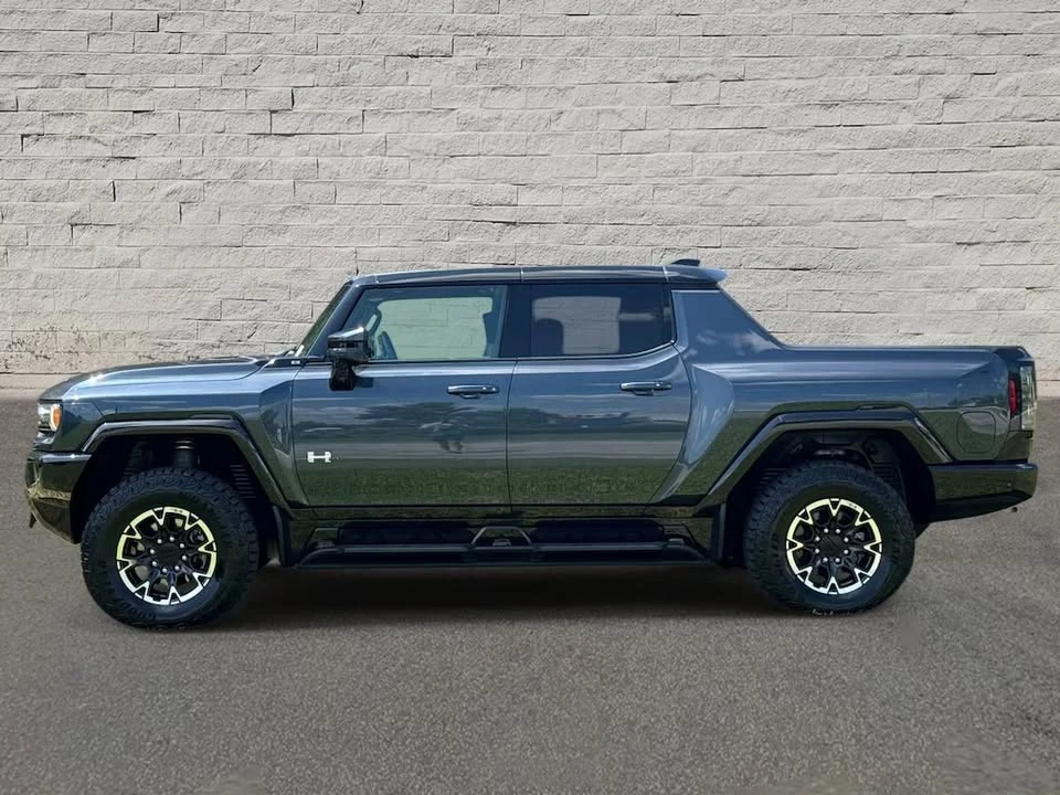 2026 GMC Hummer EV - Image 14 of 14