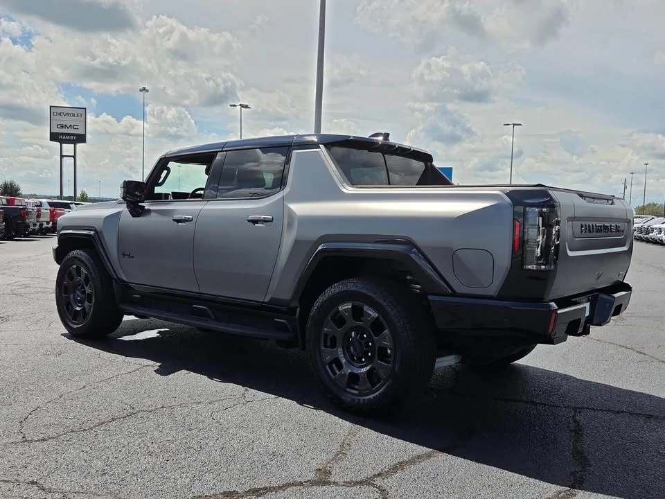 2026 GMC Hummer EV - Image 5 of 20