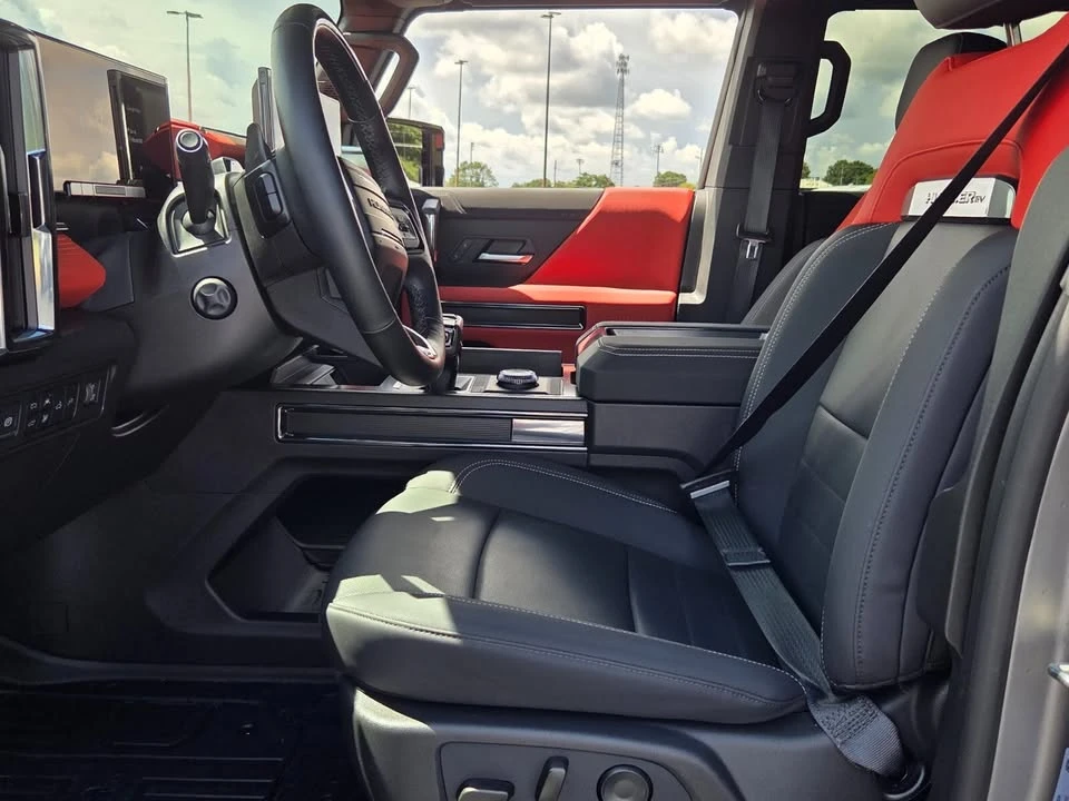2026 GMC Hummer EV - Image 12 of 20