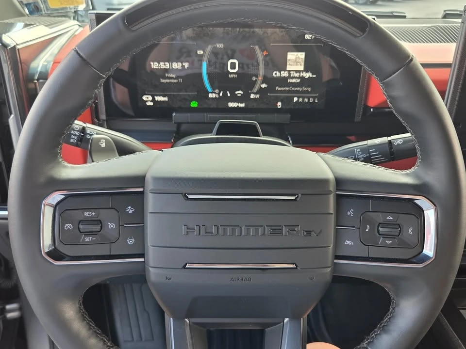 2026 GMC Hummer EV - Image 17 of 20