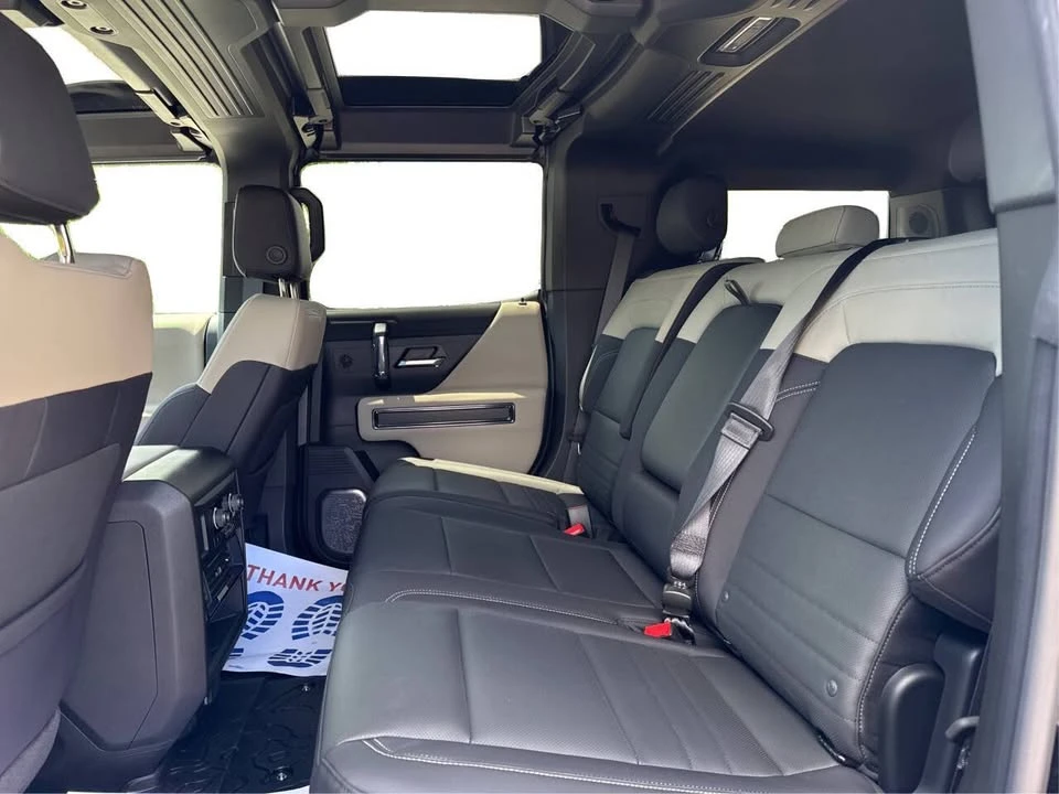2026 GMC Hummer EV - Image 10 of 20