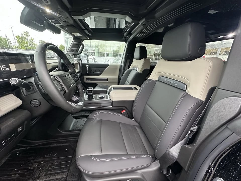 2026 GMC Hummer EV - Image 10 of 19