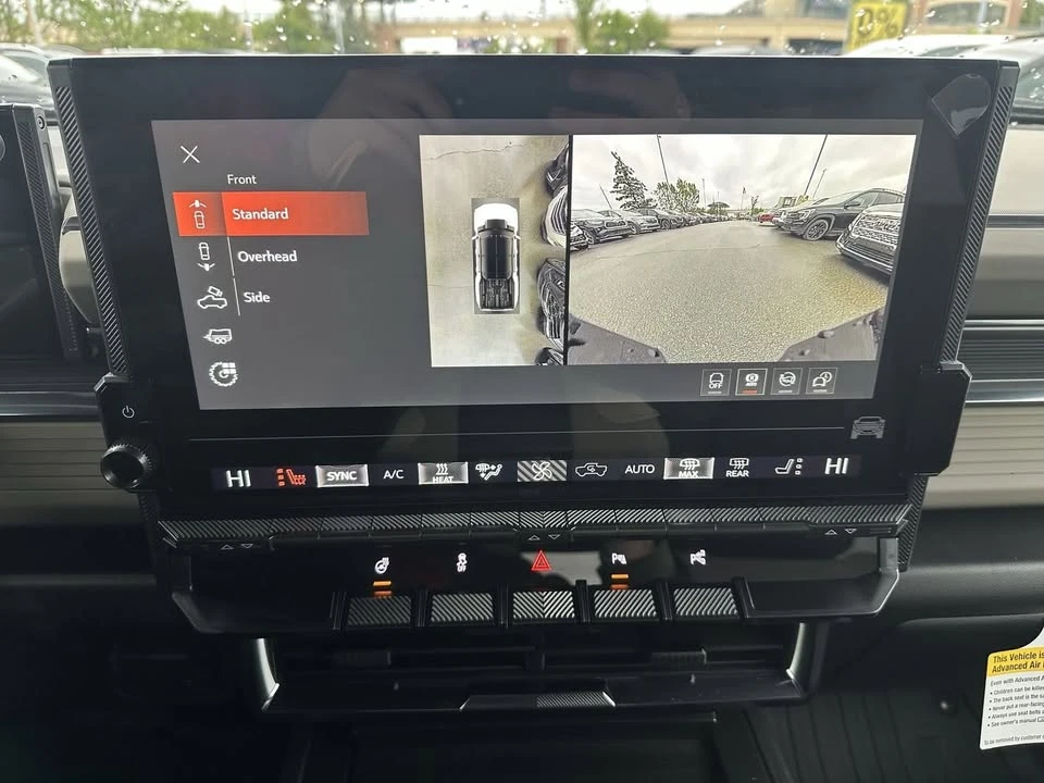 2026 GMC Hummer EV - Image 15 of 19