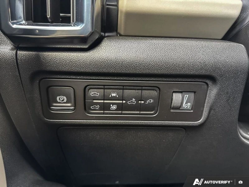 2026 GMC Hummer EV - Image 13 of 20