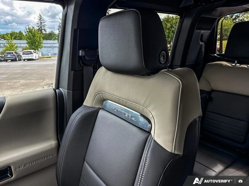 2026 GMC Hummer EV - Image 18 of 20