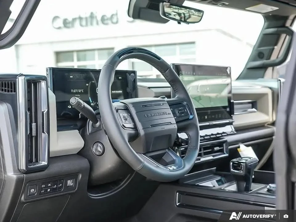 2026 GMC Hummer EV - Image 15 of 20