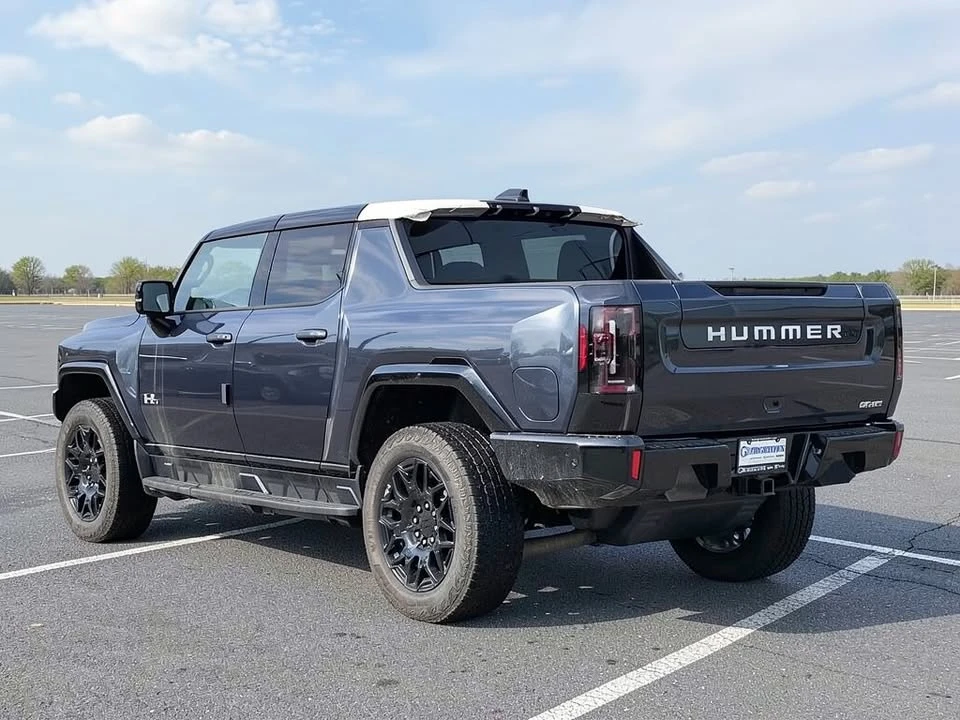 2026 GMC Hummer EV - Image 4 of 20