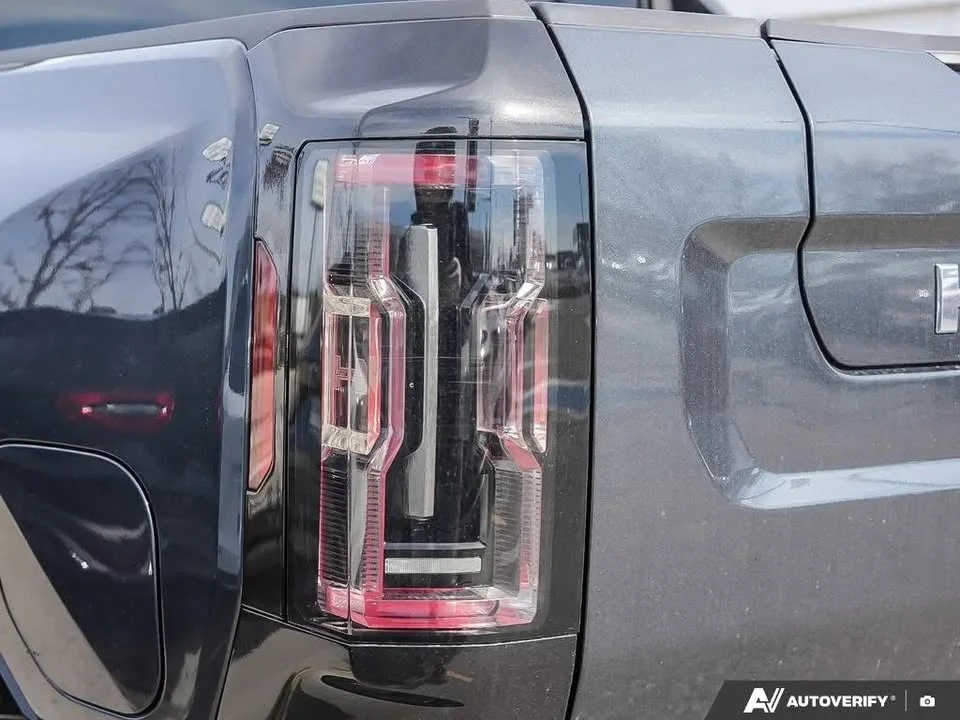 2026 GMC Hummer EV - Image 14 of 20