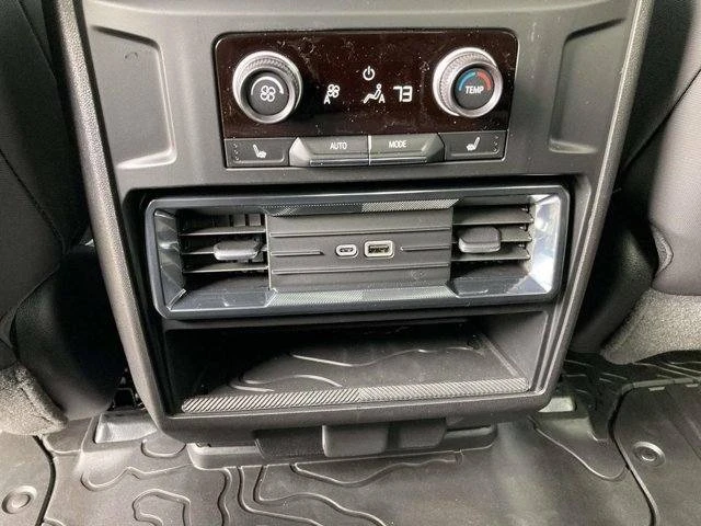 2026 GMC Hummer EV - Image 14 of 20