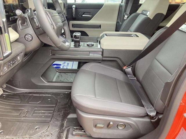2026 GMC Hummer EV - Image 16 of 20