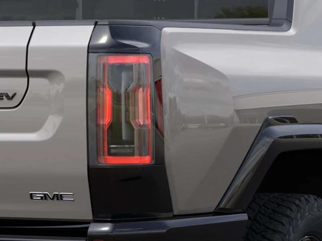 2026 GMC Hummer EV - Image 11 of 20