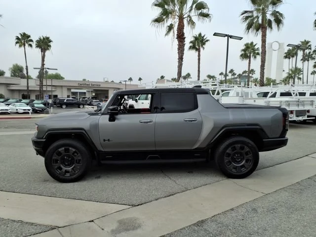 2026 GMC Hummer EV - Image 7 of 12