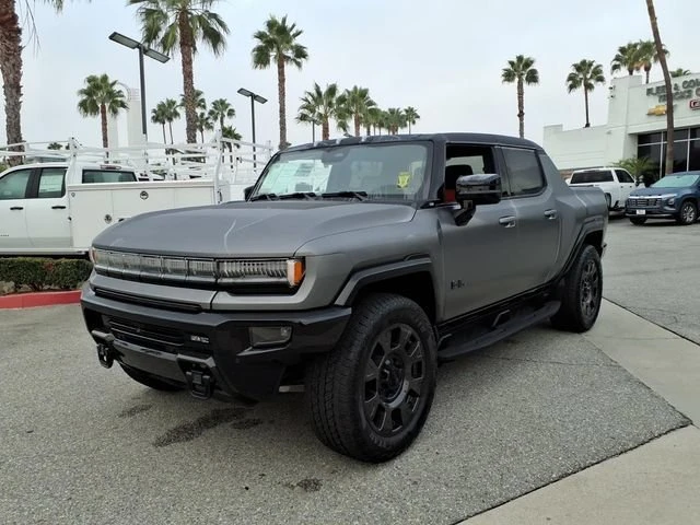 2026 GMC Hummer EV - Image 8 of 12