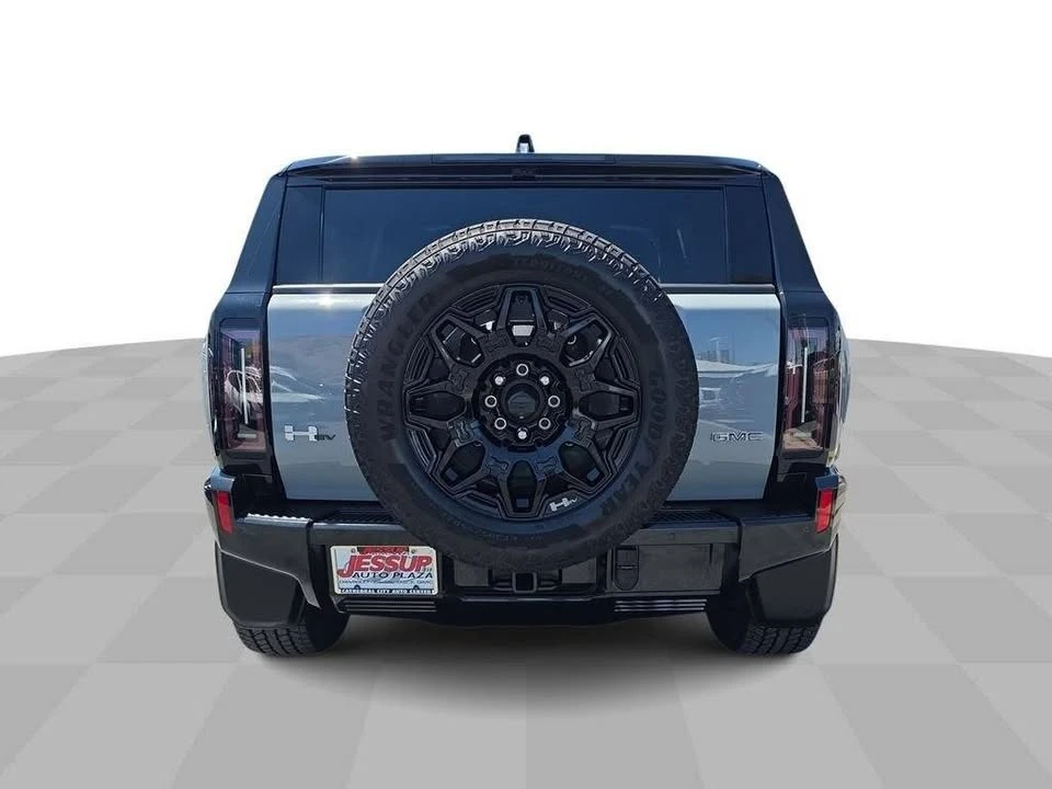 2026 GMC Hummer EV - Image 7 of 20