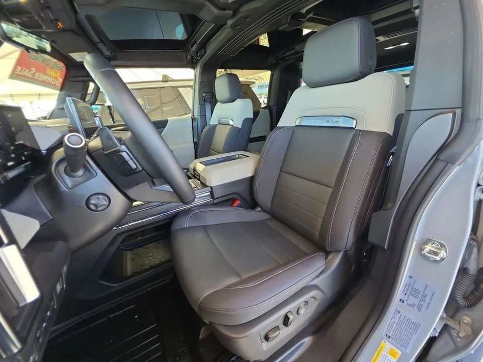 2026 GMC Hummer EV - Image 20 of 20