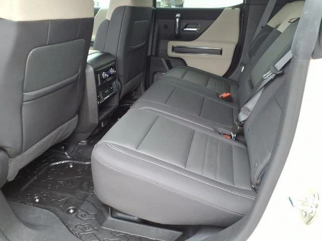 2026 GMC Hummer EV - Image 7 of 12