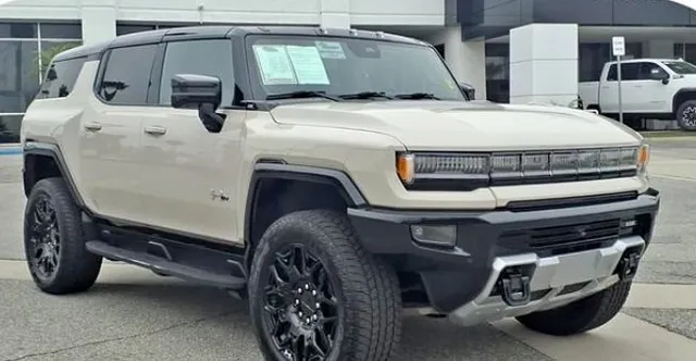 2026 GMC Hummer EV SUV 2X