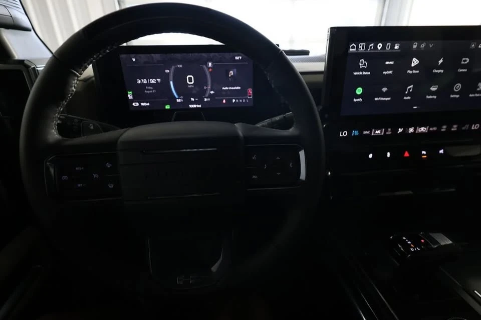 2026 GMC Hummer EV - Image 19 of 20