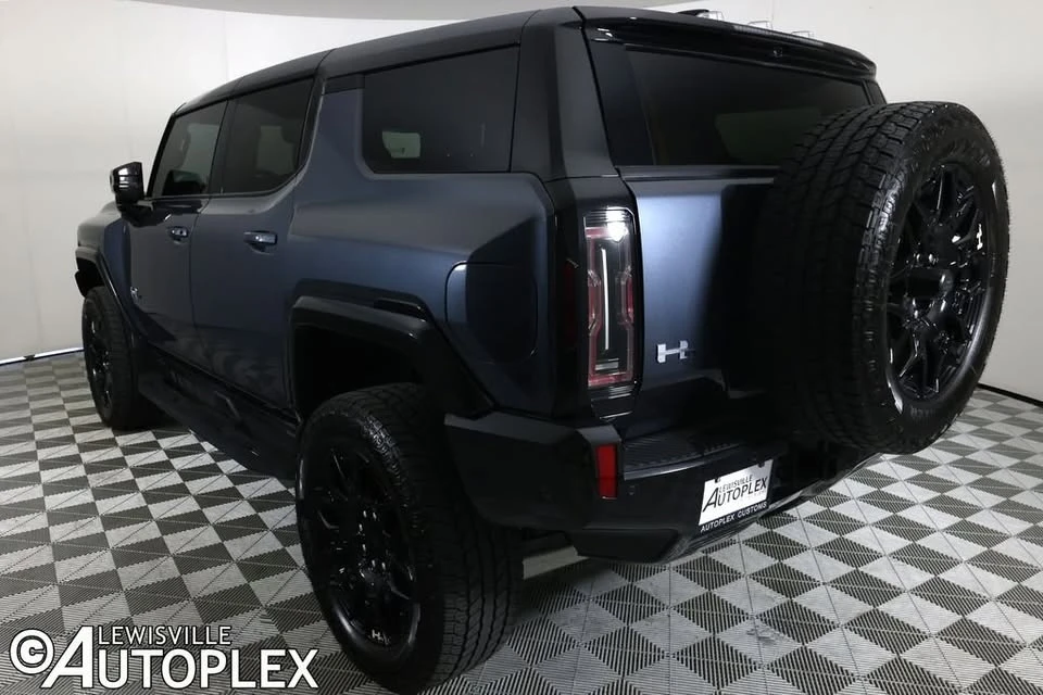 2026 GMC Hummer EV - Image 7 of 20