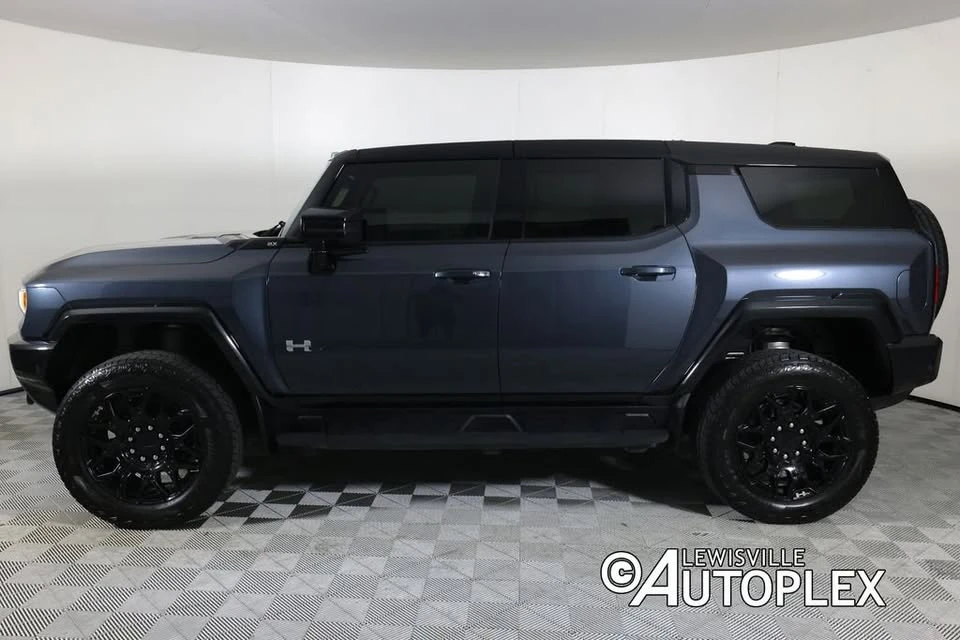 2026 GMC Hummer EV - Image 8 of 20