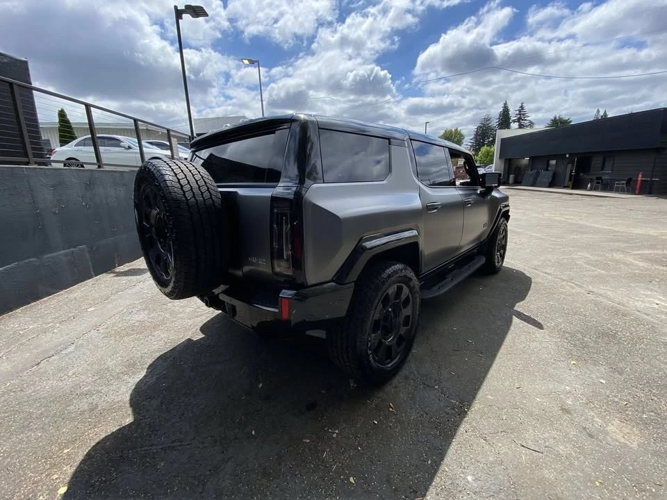 2026 GMC Hummer EV - Image 6 of 20