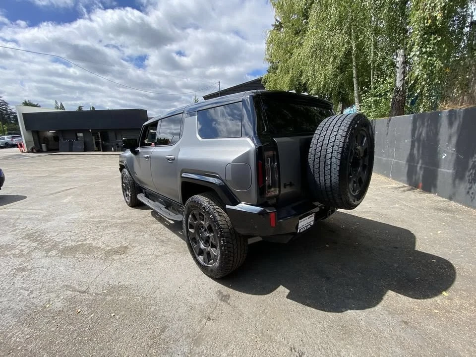2026 GMC Hummer EV - Image 4 of 20