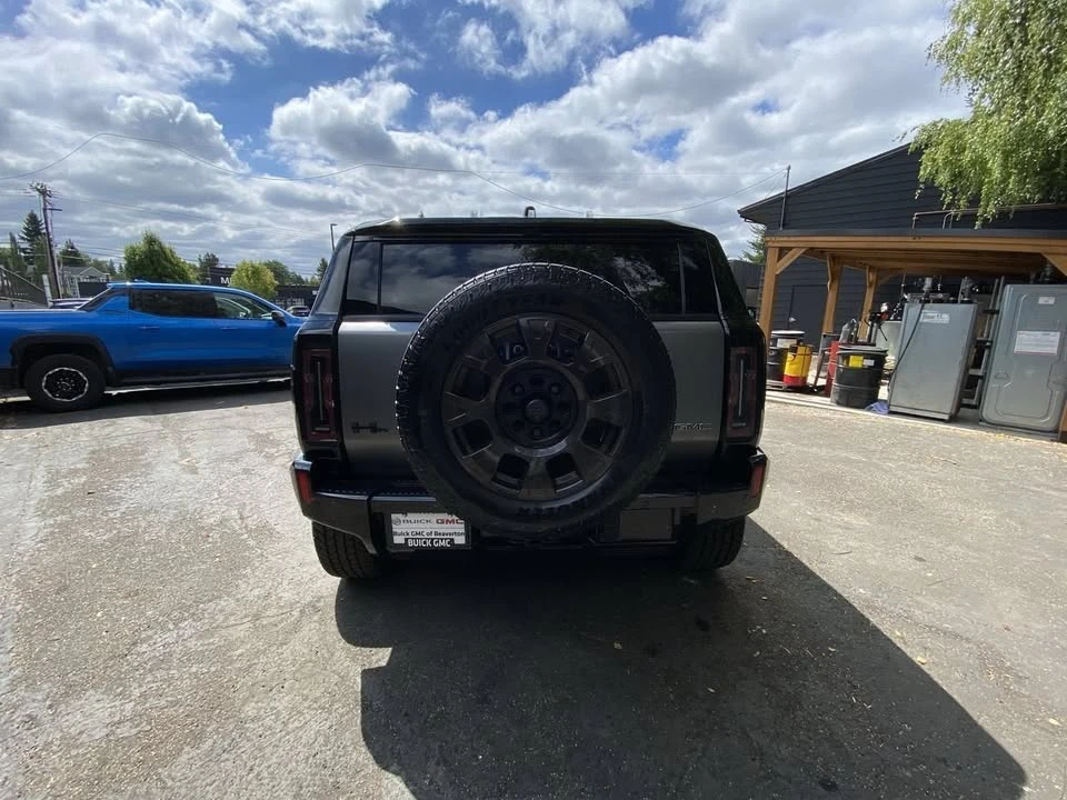 2026 GMC Hummer EV - Image 5 of 20