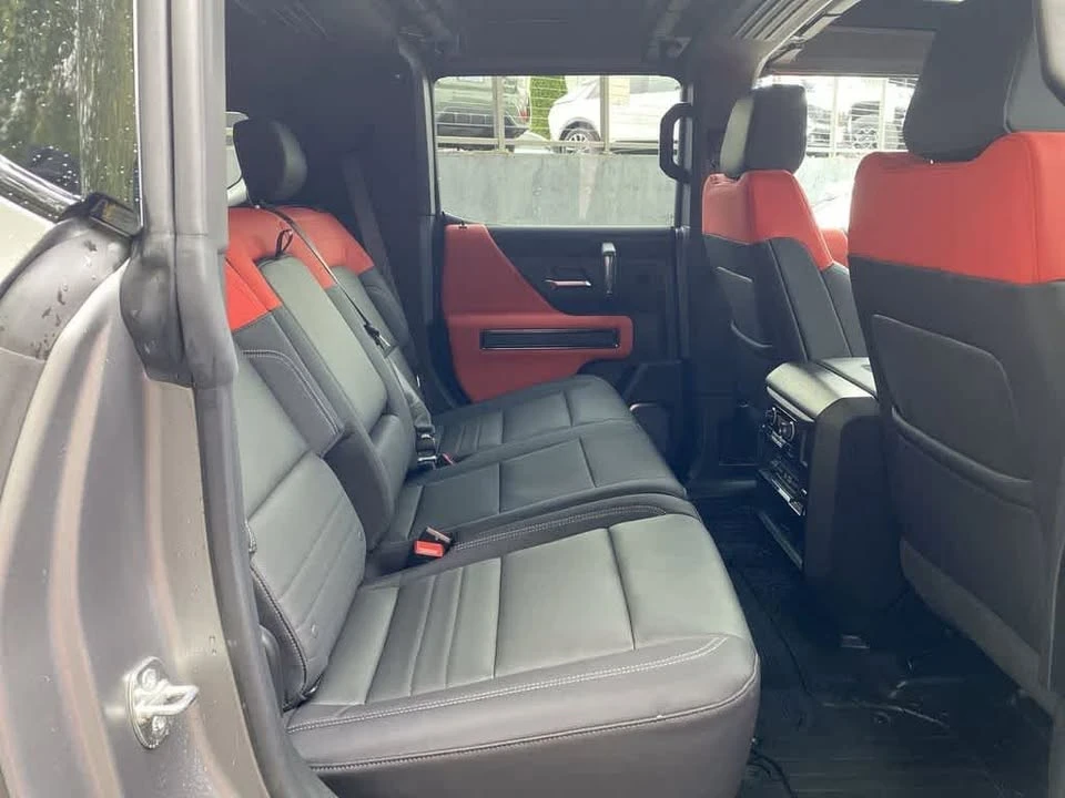 2026 GMC Hummer EV - Image 17 of 19