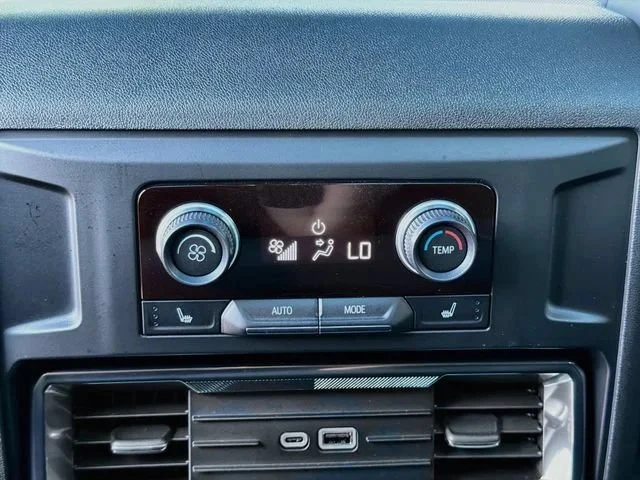 2026 GMC Hummer EV - Image 20 of 20