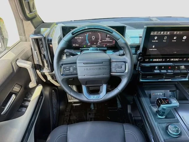 2026 GMC Hummer EV - Image 17 of 20