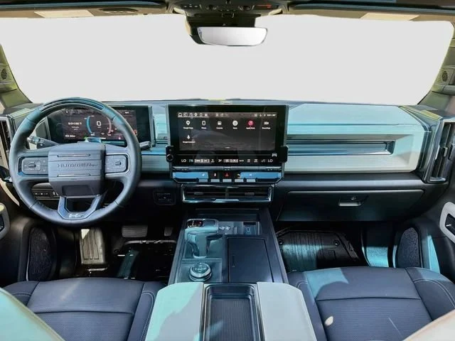 2026 GMC Hummer EV - Image 16 of 20