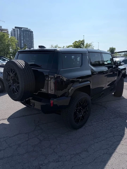 2026 GMC Hummer EV - Image 4 of 15