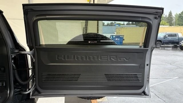 2026 GMC Hummer EV - Image 5 of 20