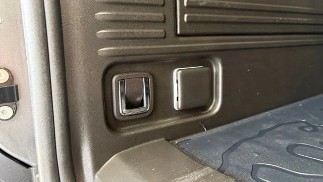 2026 GMC Hummer EV - Image 5 of 20