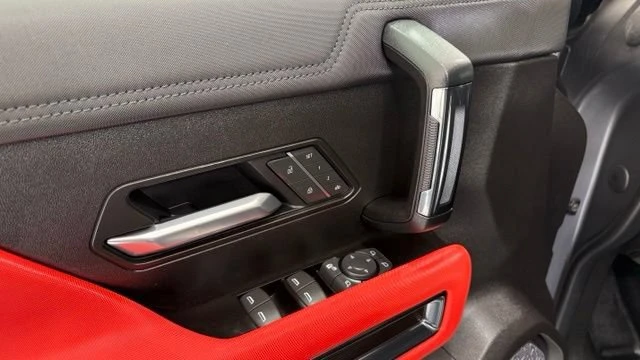 2026 GMC Hummer EV - Image 19 of 20
