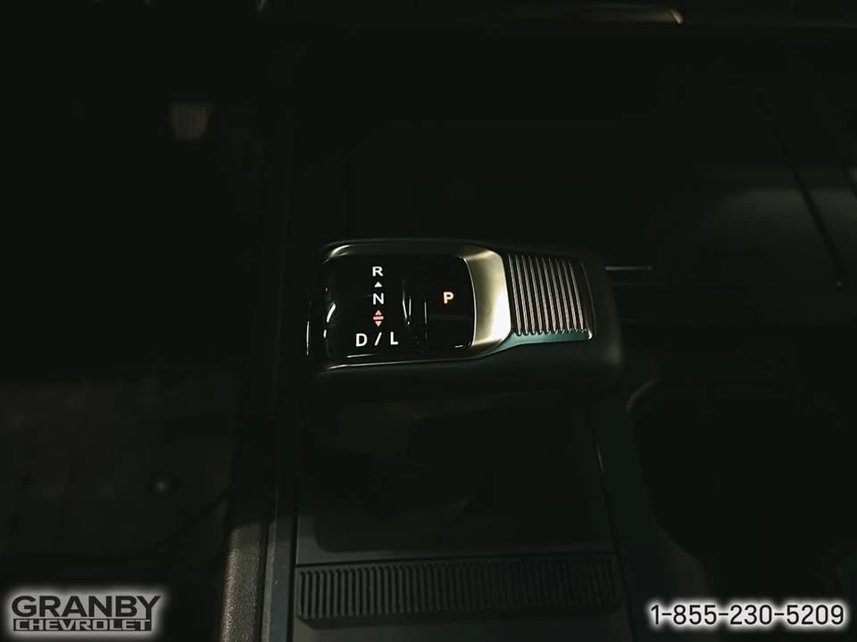 2026 GMC Hummer EV - Image 17 of 20