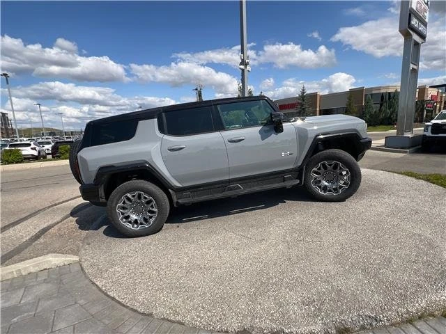 2026 GMC Hummer EV - Image 6 of 20