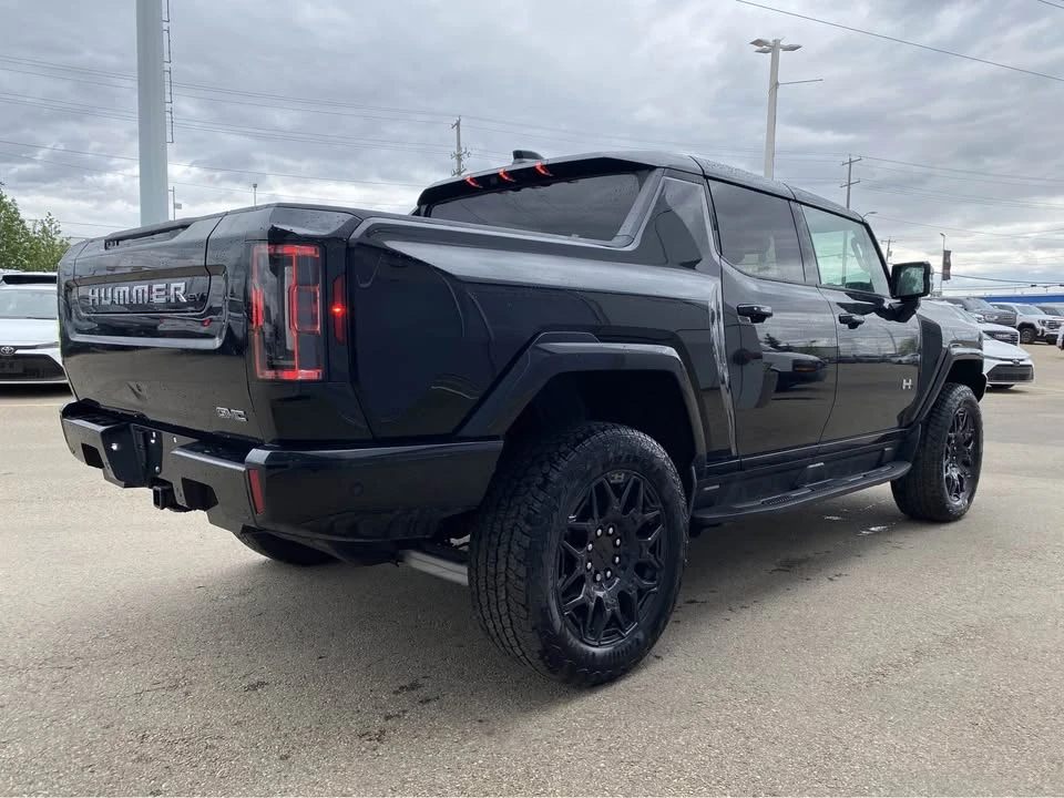 2026 GMC Hummer EV - Image 6 of 12