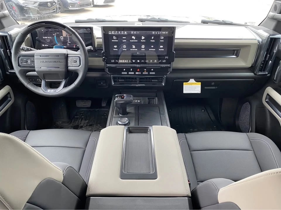 2026 GMC Hummer EV - Image 10 of 12